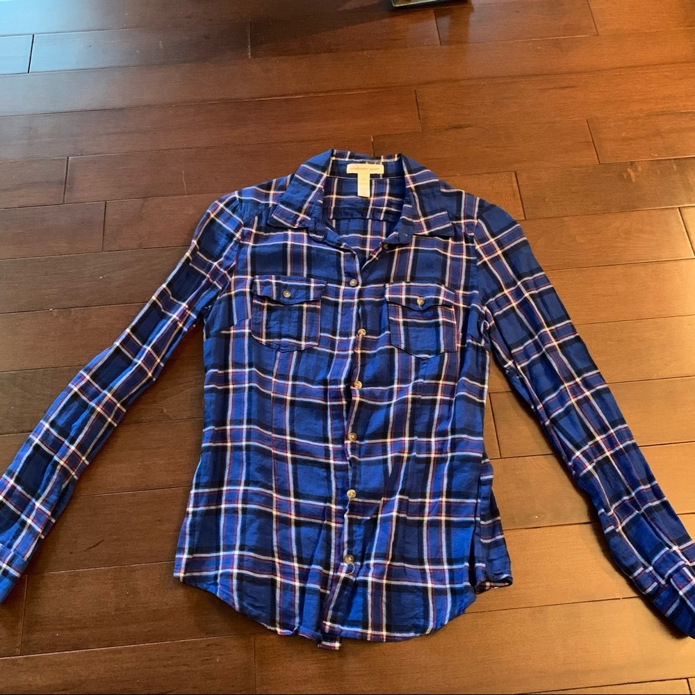 Blue plaid long sleeve button up